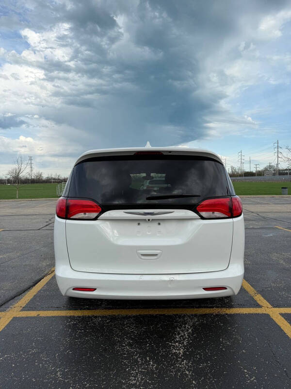 2017 Chrysler Pacifica Touring