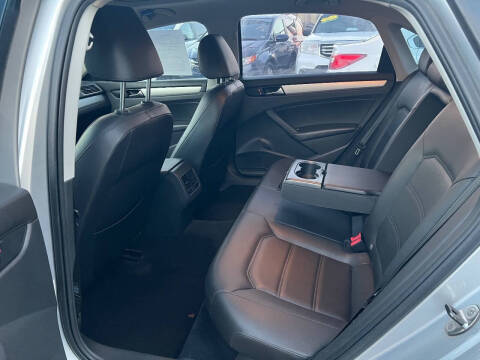 2013 Volkswagen Passat SE PZEV