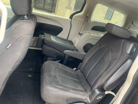 2017 Chrysler Pacifica Touring