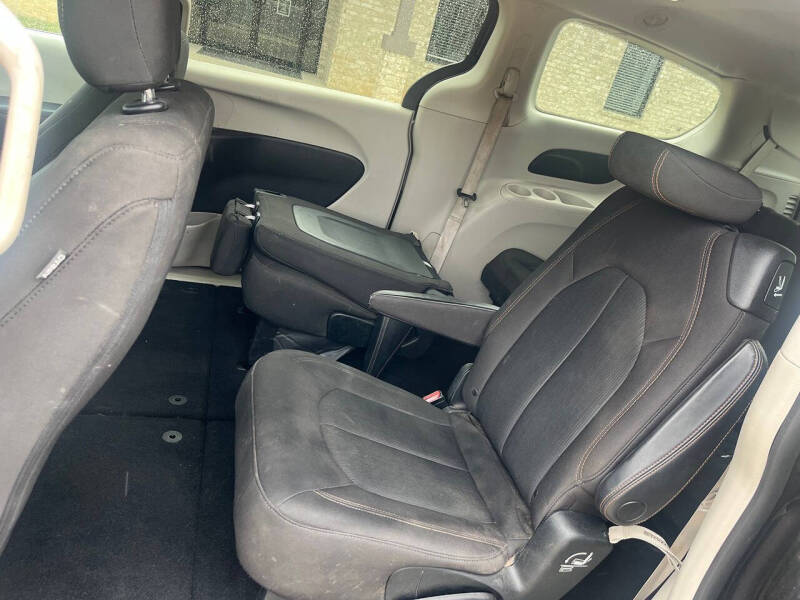 2017 Chrysler Pacifica Touring