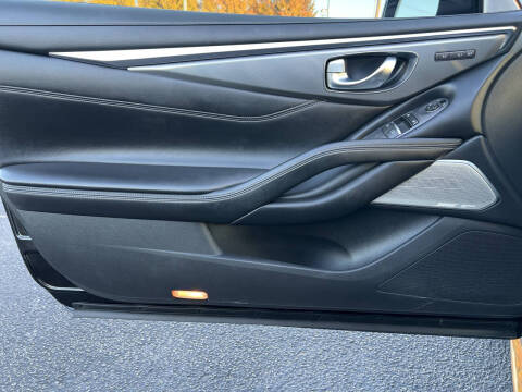 2017 Infiniti Q60 3.0T Premium