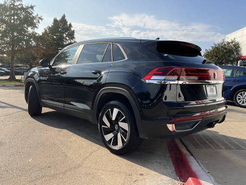 2025 Volkswagen Atlas Cross Sport SE 4Motion