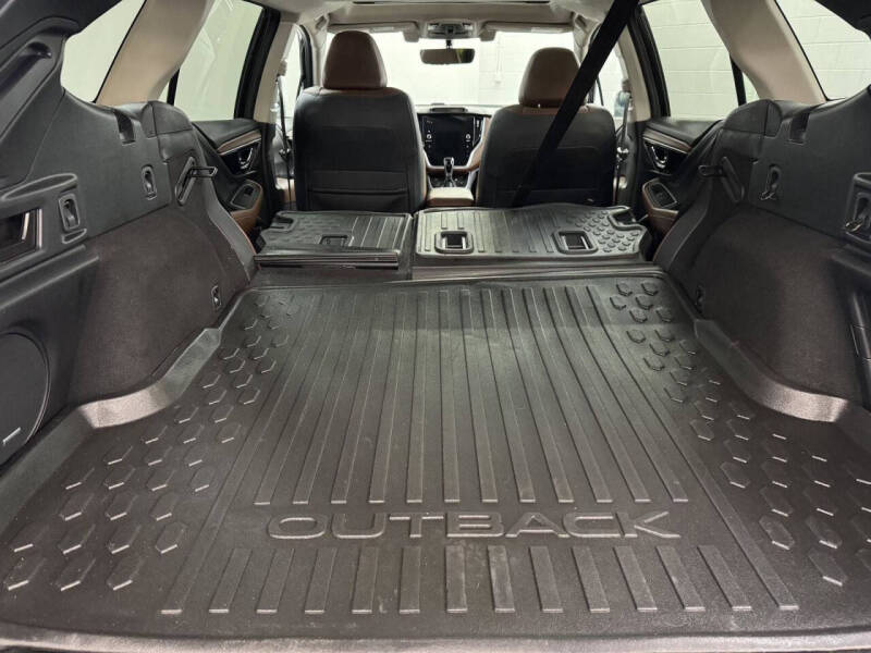 2020 Subaru Outback Touring XT