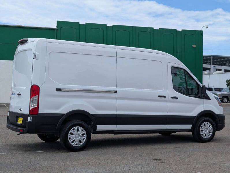 2023 Ford E-Transit