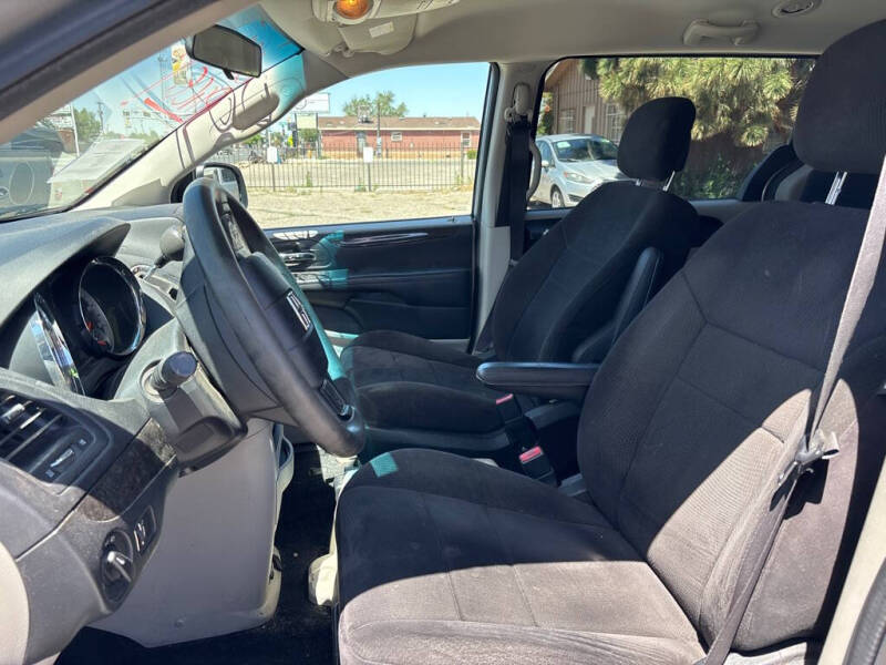 2013 Dodge Grand Caravan SE