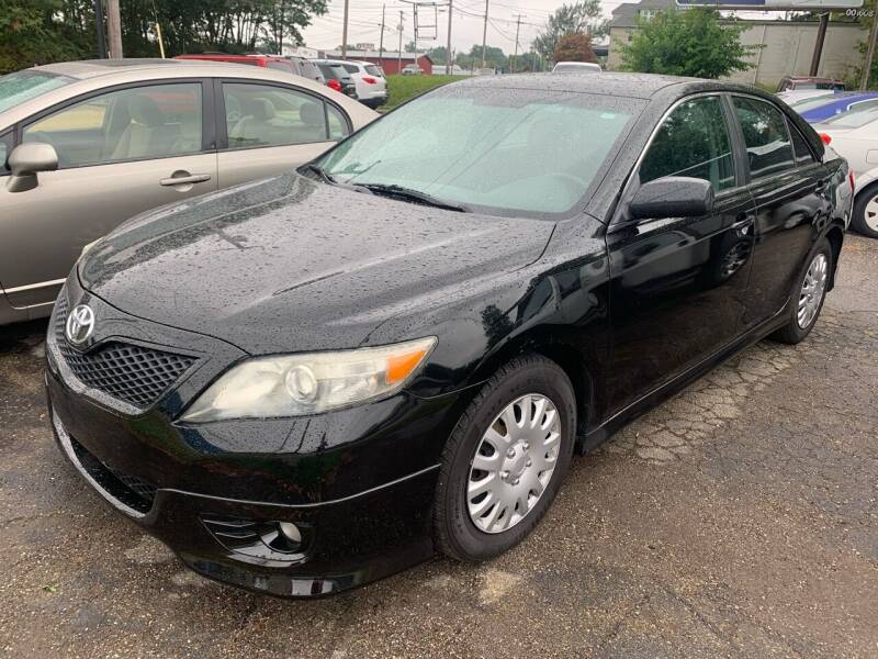 2011 Toyota Camry for sale at MEDINA WHOLESALE LLC in Wadsworth OH