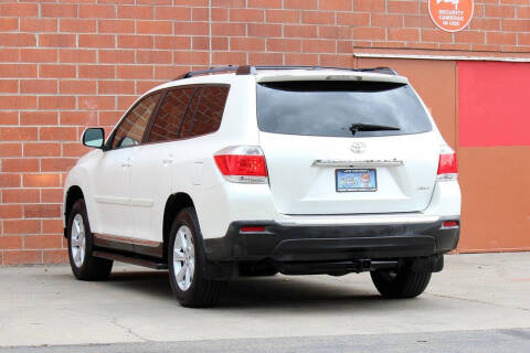 2012 Toyota Highlander SE
