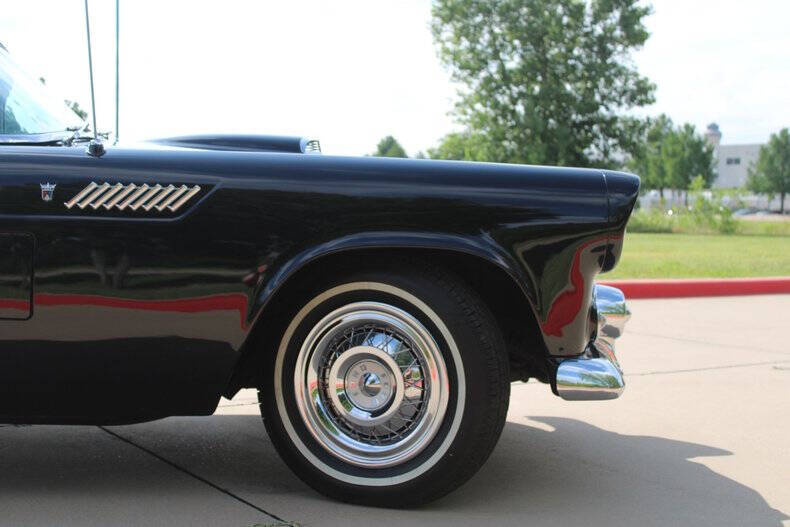 1956 Ford Thunderbird