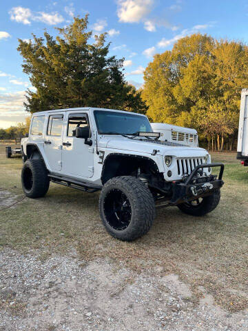 2013 Jeep Wrangler Unlimited for sale at BARROW MOTORS in Campbell TX