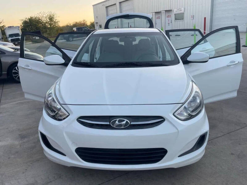 2017 Hyundai Accent SE