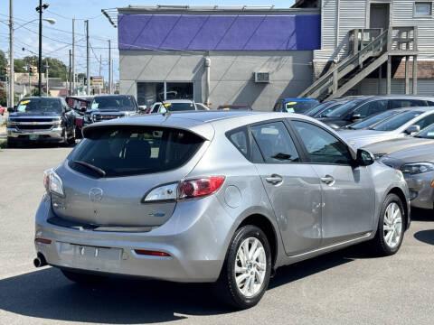 2013 Mazda MAZDA3 i Touring