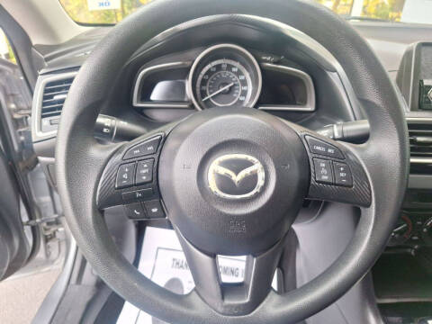 2015 Mazda MAZDA3 i Sport