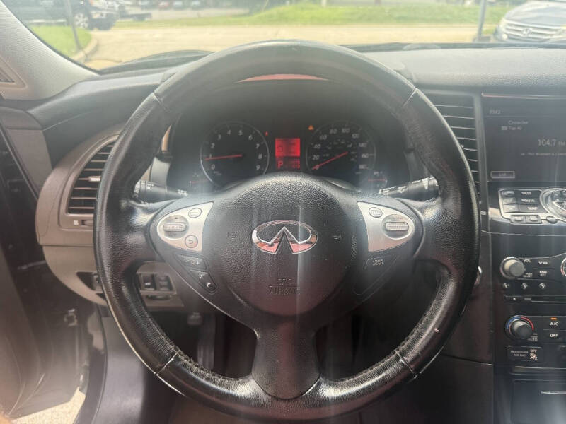 2011 Infiniti FX35