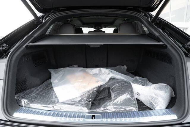 2026 Audi SQ8 4.0T quattro Prestige