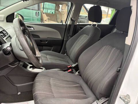 2016 Chevrolet Sonic LT Auto