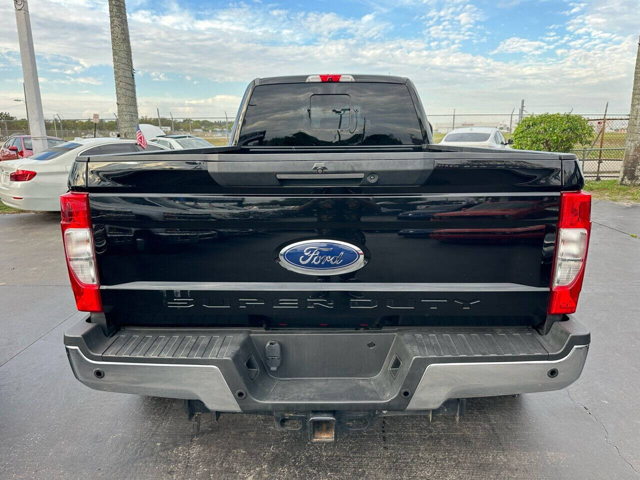 2017 FORD F-350 Pickup - $34,900