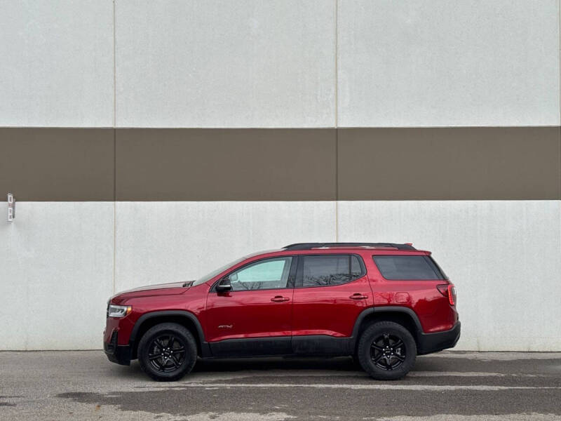 2023 GMC Acadia AT4