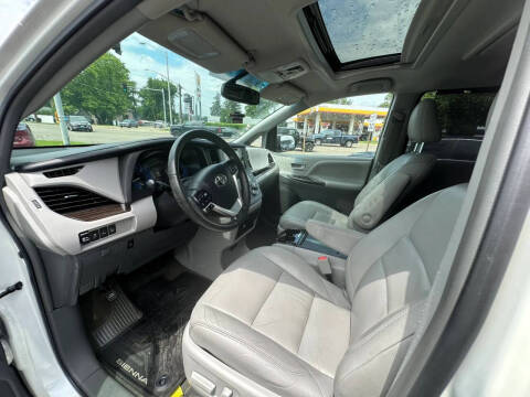 2015 Toyota Sienna