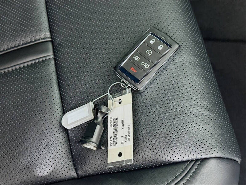 2025 Jeep Wagoneer Series II