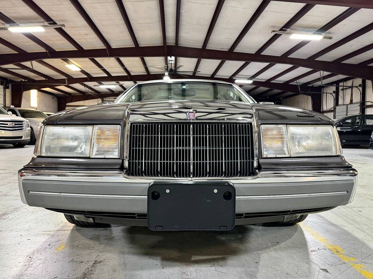 1992 Lincoln Mark VII for sale at Carnival Car Company in Victoria, TX