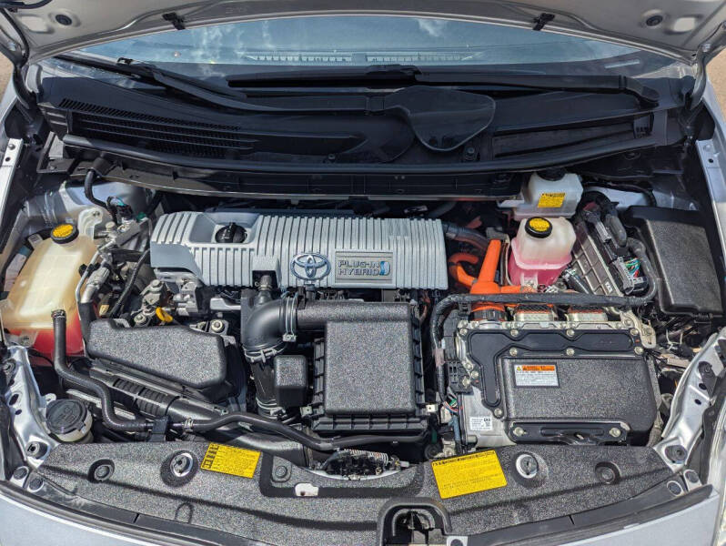 2013 Toyota Prius Plug-in Hybrid