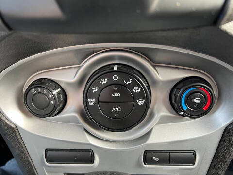 2014 Ford Fiesta SE