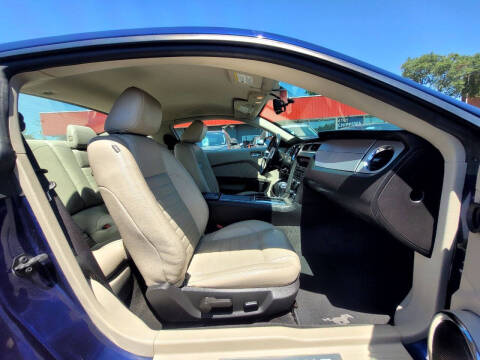 2011 Ford Mustang V6 Premium