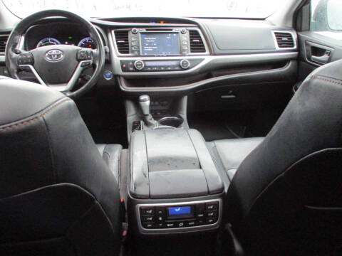 2017 Toyota Highlander Hybrid Limited Platinum