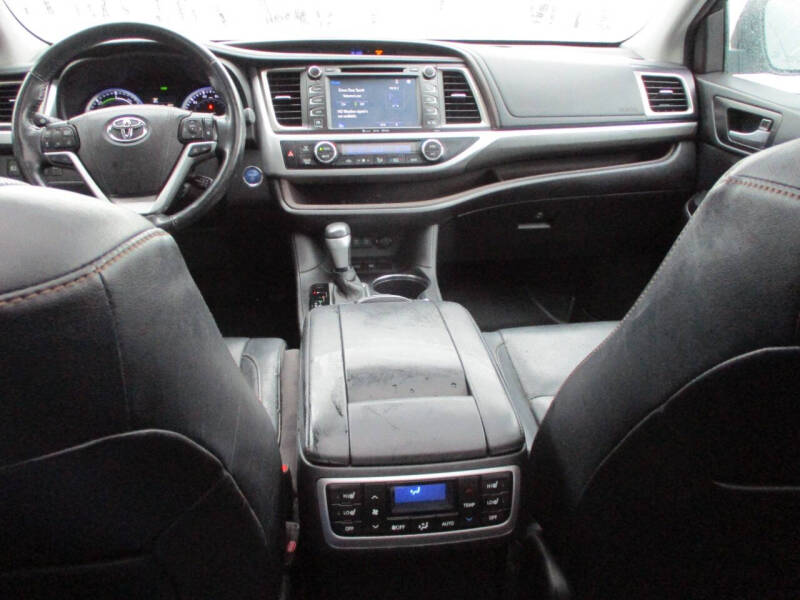 2017 Toyota Highlander Hybrid Limited Platinum