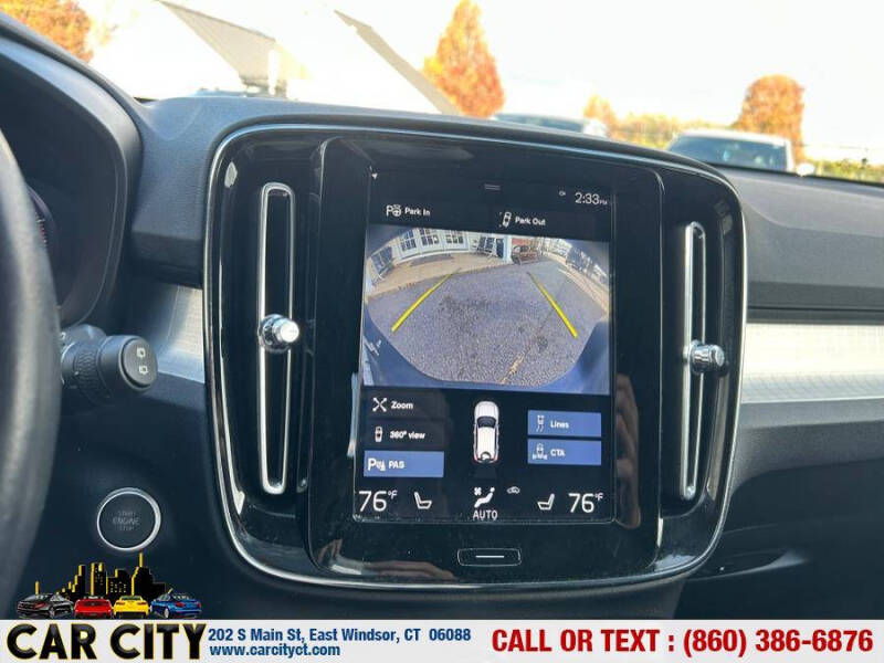 2019 Volvo XC40 T5 Momentum