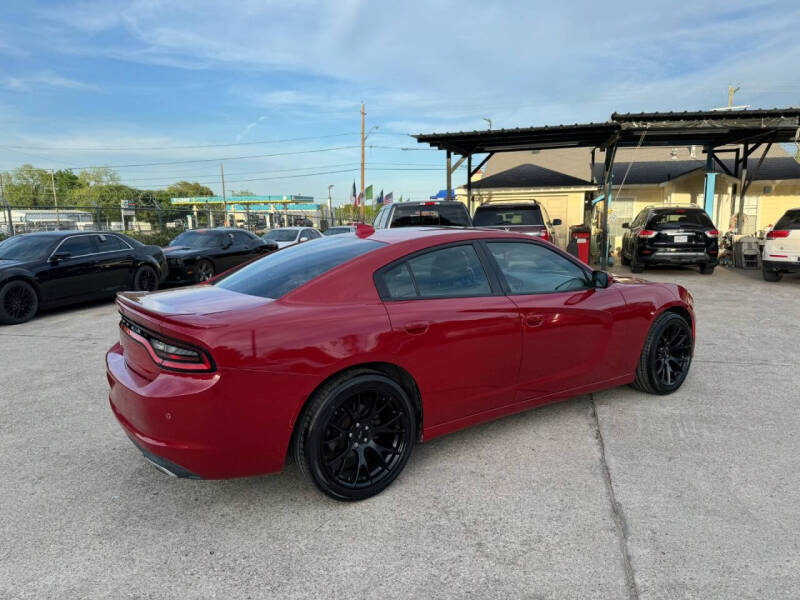 2016 Dodge Charger SXT