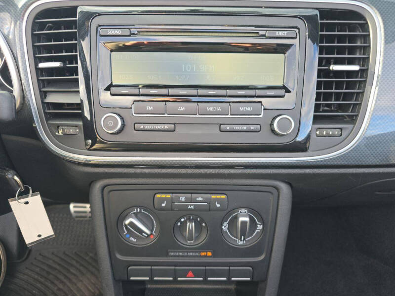 2014 Volkswagen Beetle Convertible