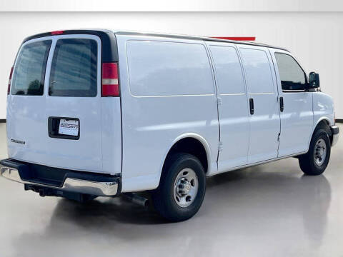 2024 Chevrolet Express 2500