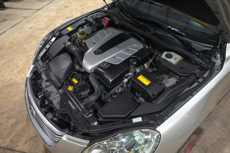 2004 Lexus SC 430