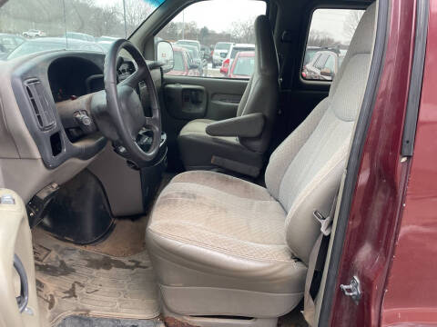 1999 Chevrolet Express G2500 LS