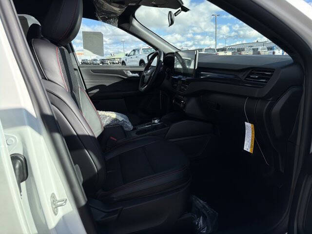 2026 Ford Escape Hybrid ST-Line Select