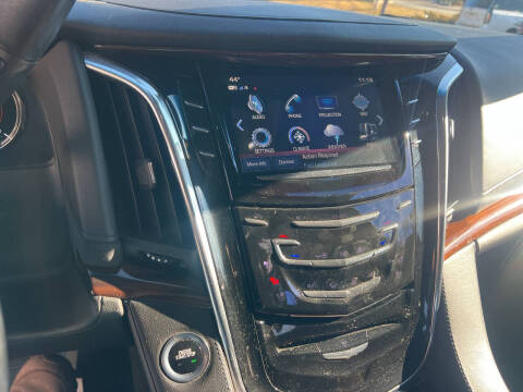 2017 Cadillac Escalade Premium Luxury