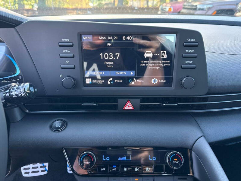 2025 Hyundai Elantra SEL Sport