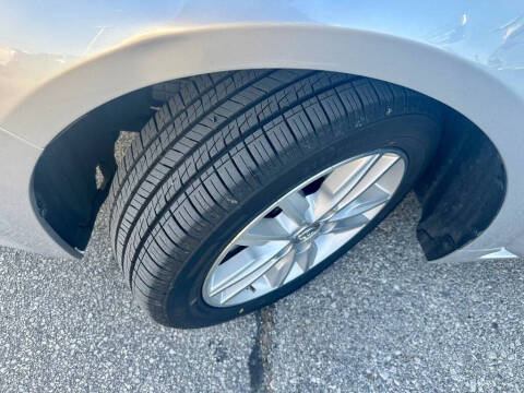 2013 Toyota Avalon XLE