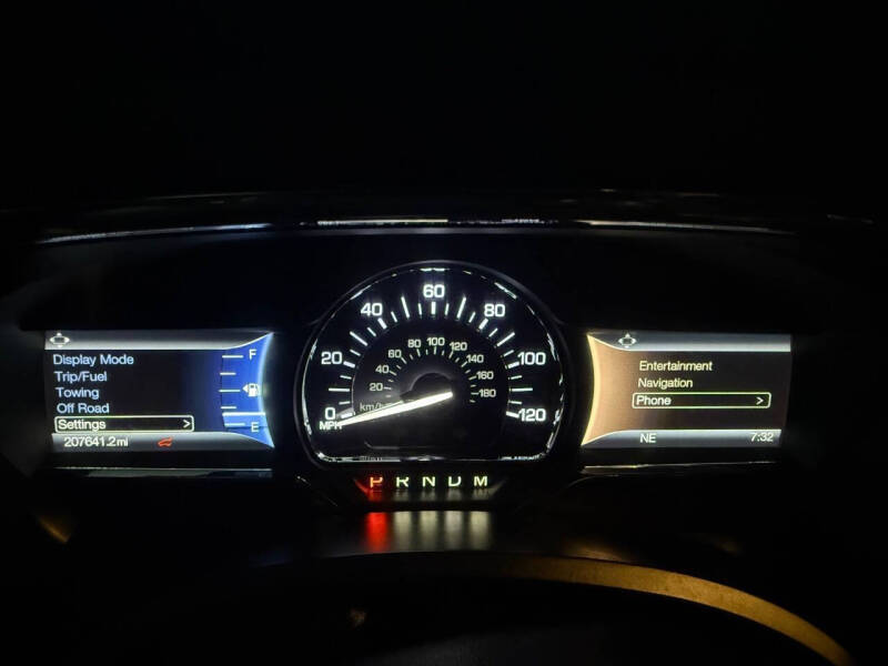 2017 Lincoln Navigator Select