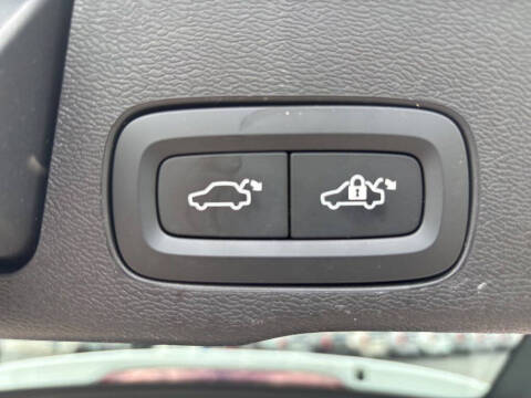 2023 Volvo XC60 B5 Core