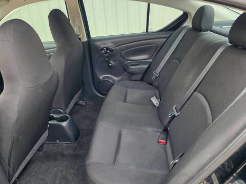 2017 Nissan Versa 1.6 S