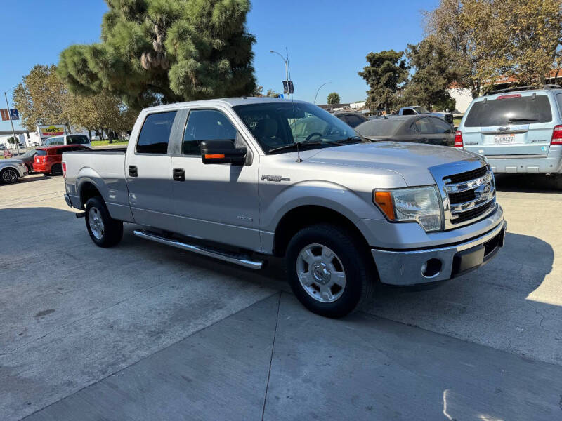 2014 Ford F-150 XLT photo 5