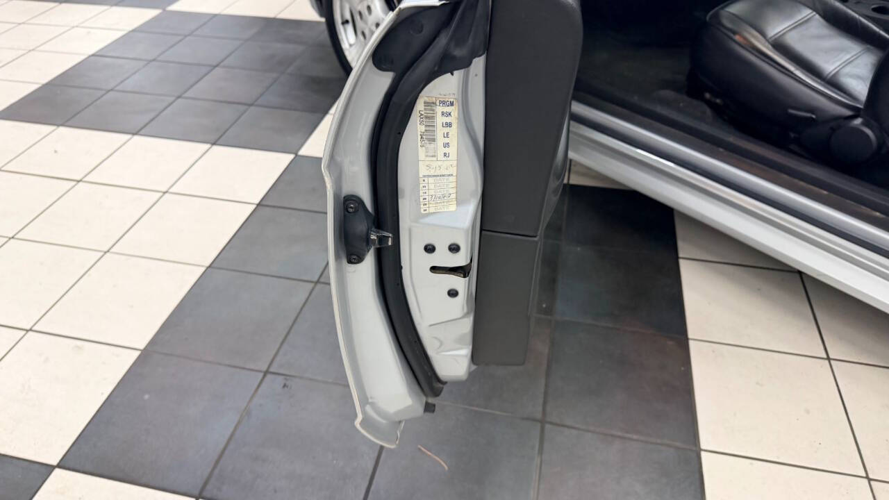 2002 Ford Mustang 34
