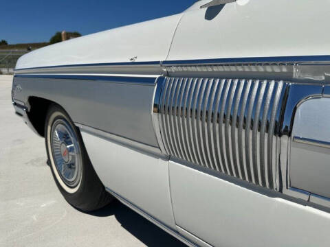 1962 Oldsmobile Starfire