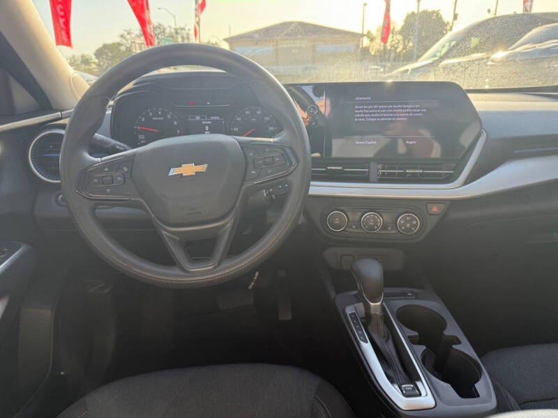 2024 Chevrolet Trax LS