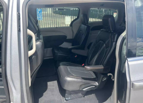 2018 Chrysler Pacifica Touring L