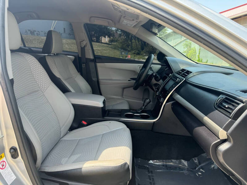 2015 Toyota Camry SE