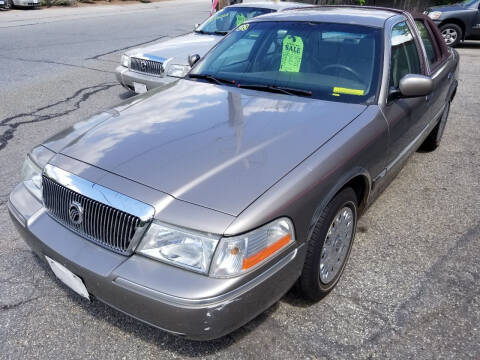 2003 Mercury Grand Marquis for sale at Howe's Auto Sales in Lowell MA