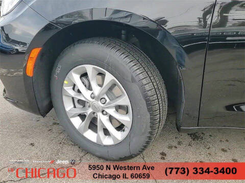2025 Chrysler Pacifica Select